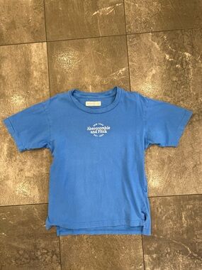 Abercrombie & Fitch Kids Blue Logo Tee size 7/8